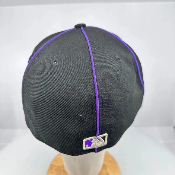 New Era Men's Fitted Hat 59Fifty Colorado Rockies Official On Field Black 7 3/8 - Picture 4 of 7
